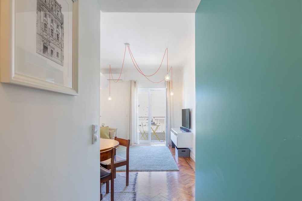 Arrendamento de apartamento t2 Aguas Livres Largo da Igreja