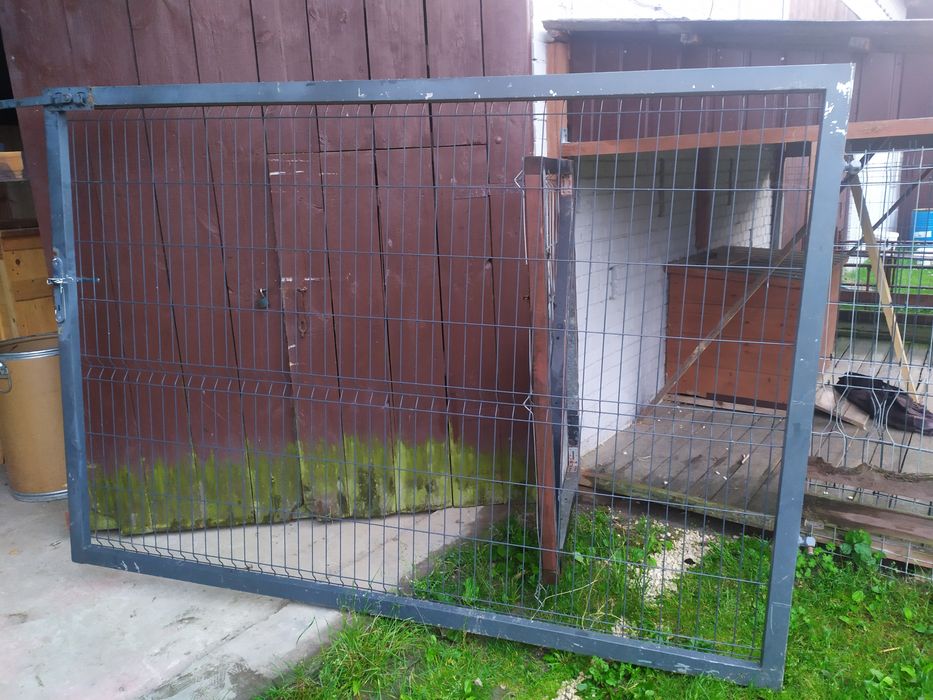 Brama dwuskrzydłowa panelowa