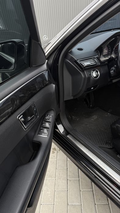 Mercedes-Benz E-Class W212