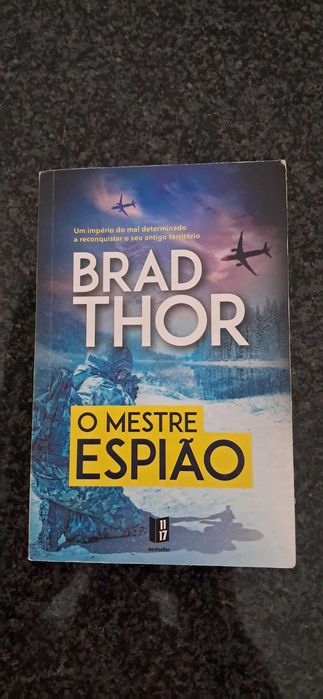 Lee child Brad Thor Marc Levy arthur conan doyle