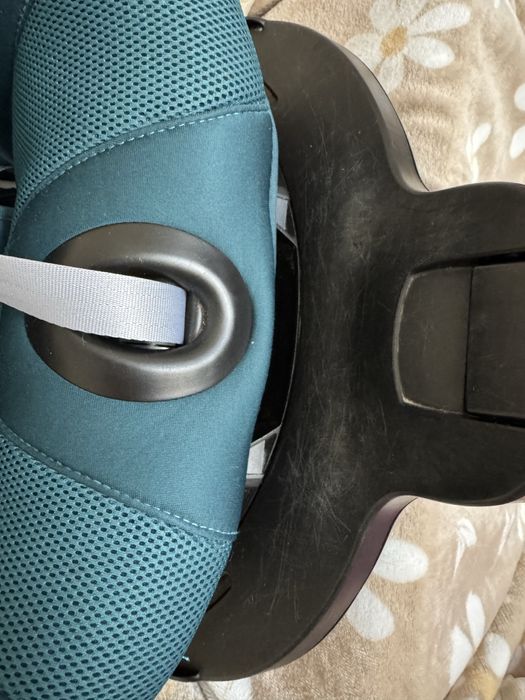 Автокрісло Britax Römer DUALFIX PRO M поворотне