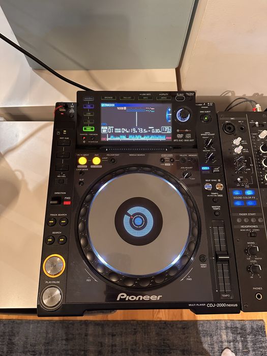 Pioneer CDJ 2000 Nexus x2 + DJM 800 + flight case + decksaver +