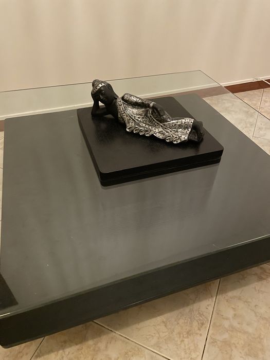 Mesa centro com acessorio incluido
