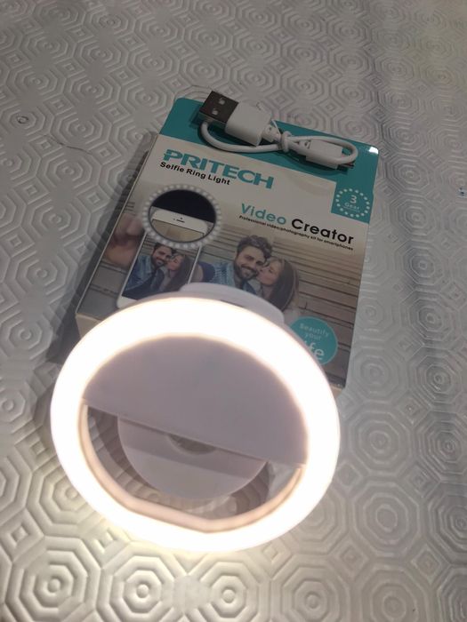 Ring Light Selfie64564264655873123