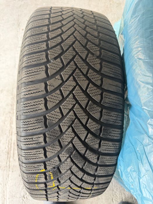 Opony zimowe Bridgestone 235/55/18