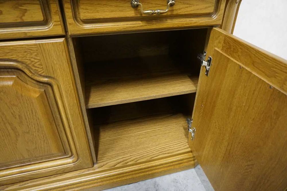 Witryna z Komodą Dębowa podświetlana 5 drzwiowa szer. 160 cm    p-1132