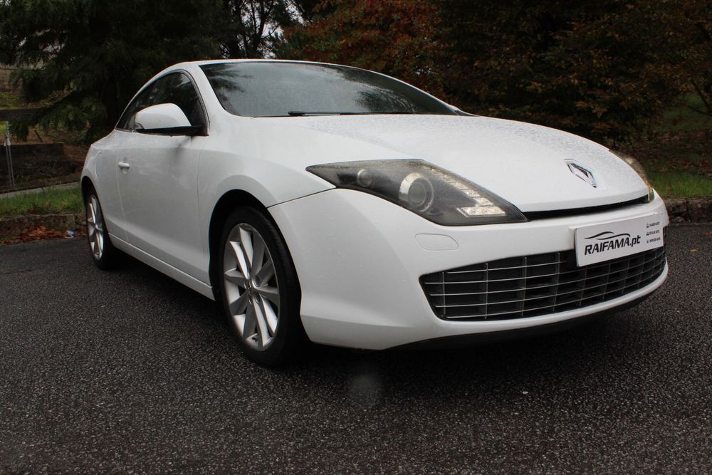 Renault Laguna Coupe 2.0 dCi Dynamique S 4Control