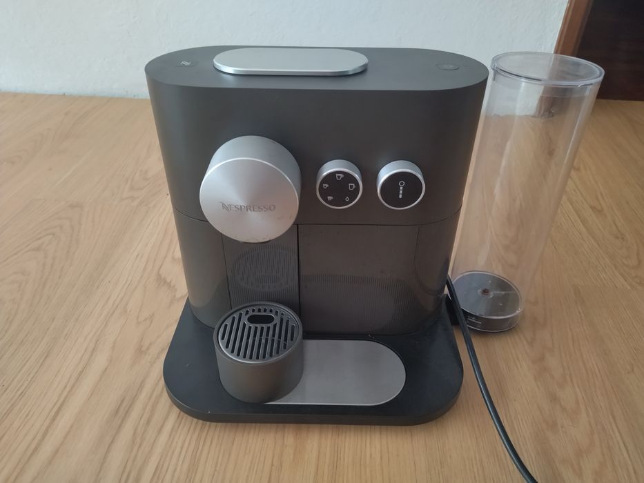 Maquina cafe Nespresso Expert