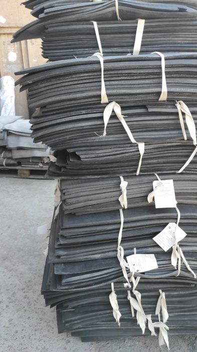 Листовая резина 50* 50 см квадрат техпластина маслобензостойкая