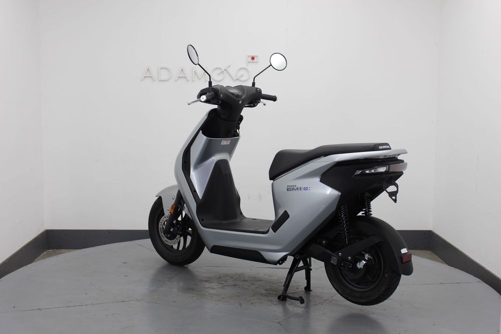 Honda EM-1e електроскутер