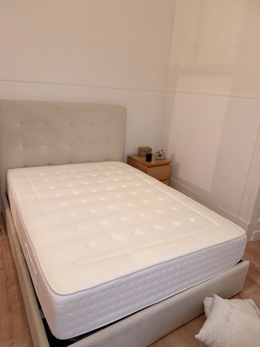 Colchao de Casal - 140x190x31 cm - Molas ensacadas e viscoelastico
