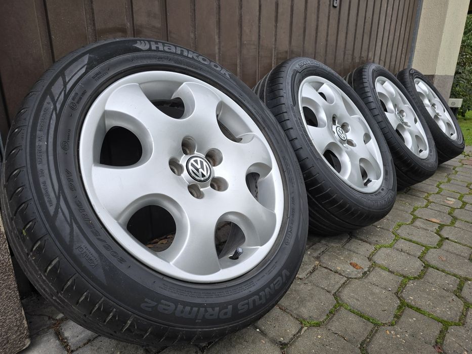 Felgi z oponami 205/55R16 VW New Beetle 5x100 Golf 4 Bora Audi A3 Leon