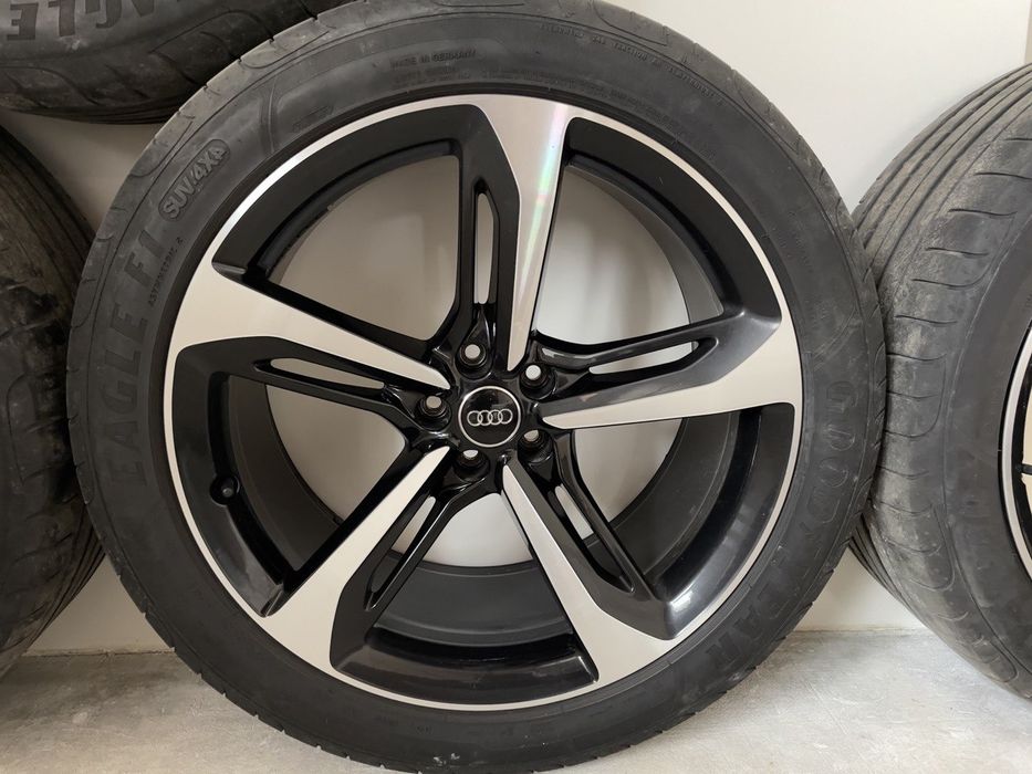 Audi Q7,SQ7 21 оригінальні диски із літніми колесами 285/40 R21