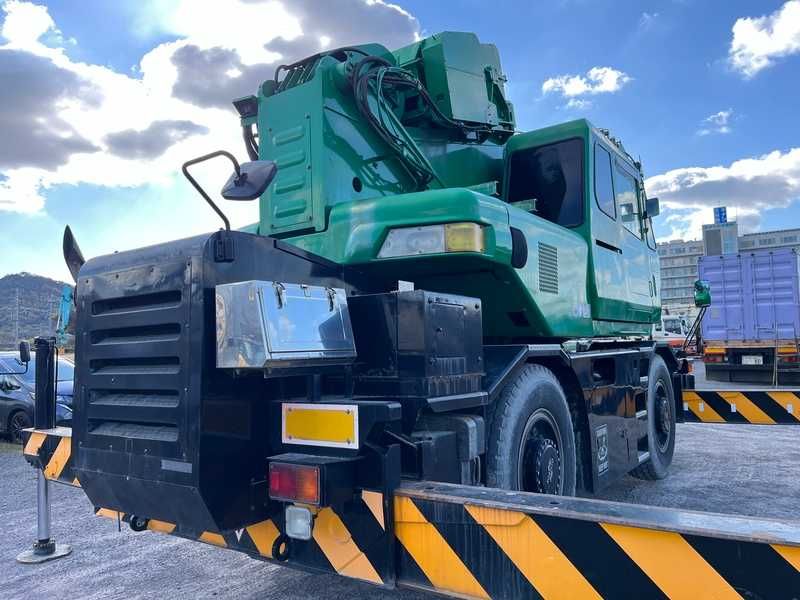 Автокран Kobelco RK160-3  16 тонн