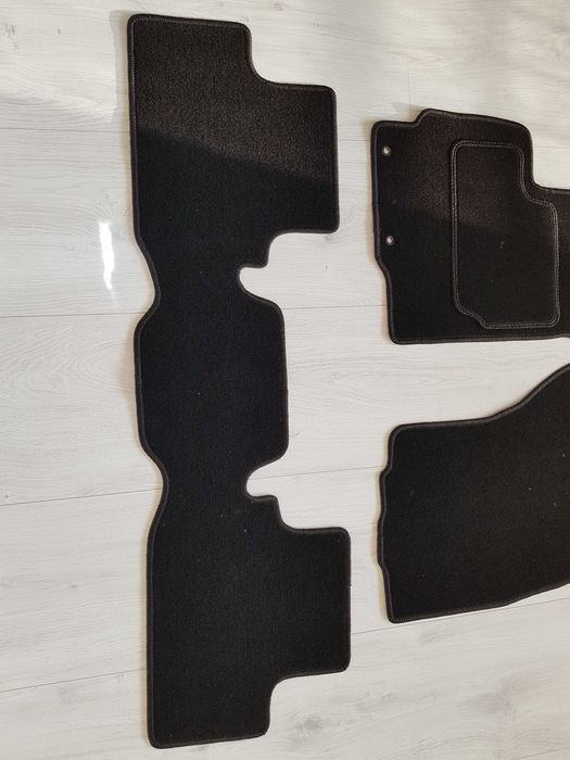 Dywaniki Welurowe MITSUBISHI ASX Rok  Citroen C4 Aircross  Dopasowane