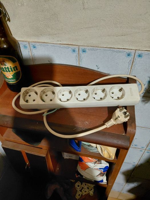 Extensão antiga em bom estado a funcionar 5€