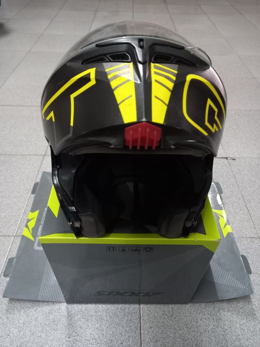 Capacetes  2 usados AGV e LC2