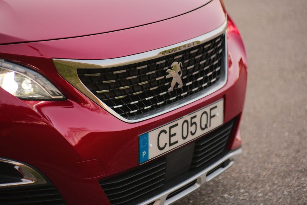 Peugeot 3008 1.2 GT Line (130cv) - Full Extras