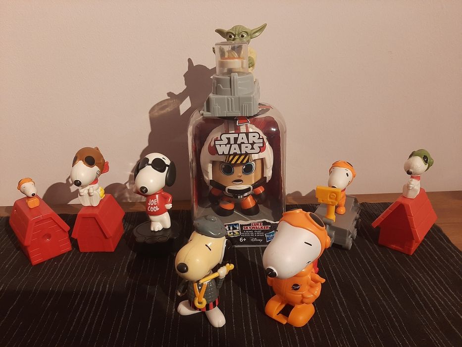 Figuras Star Wars  mandaloriam  snoopy luke sky walker carimbo