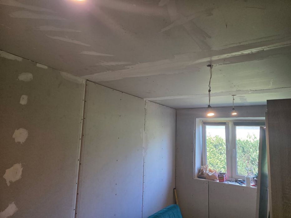 Uslugi remontowo budowlne