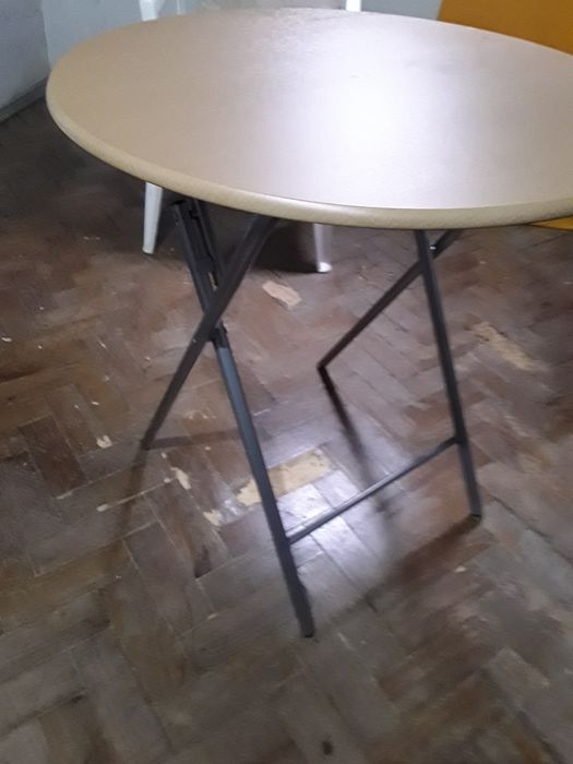Foldable Round Table64286579950850123