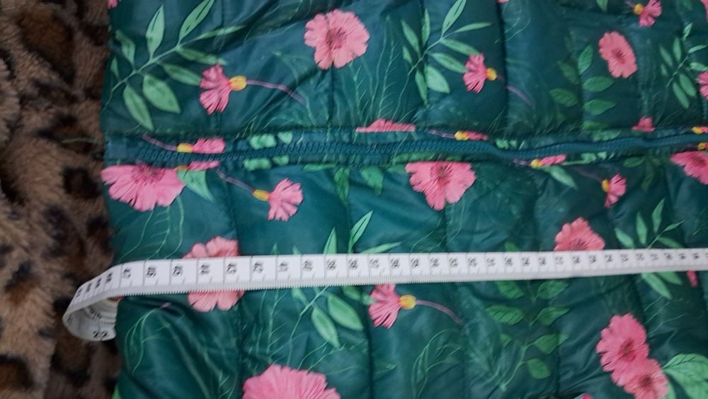 Продам две демисезоные куртки Reserved