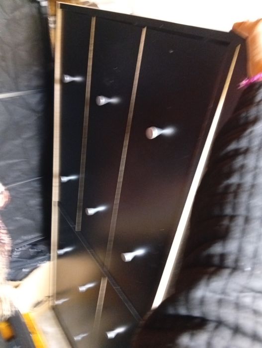 Mesa bar e cómoda 6 gavetas novas 1 mês venda urgente