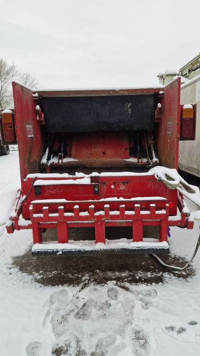 Zabudowa śmieciarki NTM Mitsubishi Canter z 2002