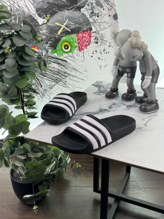 Тапочки шльопки Adidas 38.5 розмір Е10179