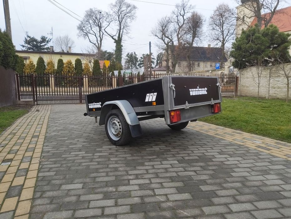 Przyczepka samochodowa Variant  po odnowieniu