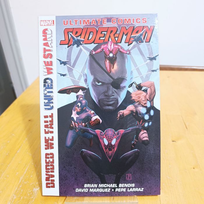 Ultimate Comics Spider-man Divided web Fall United we Stand