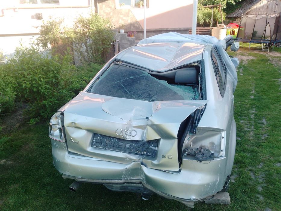 Продам Aydi a4 b6 2.0