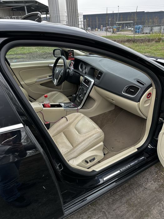 Volvo s60 2012 t6 AWD 3.0