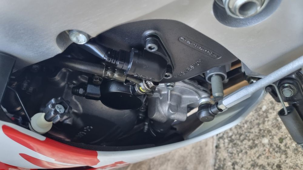 Honda rvf750  rc45 1997