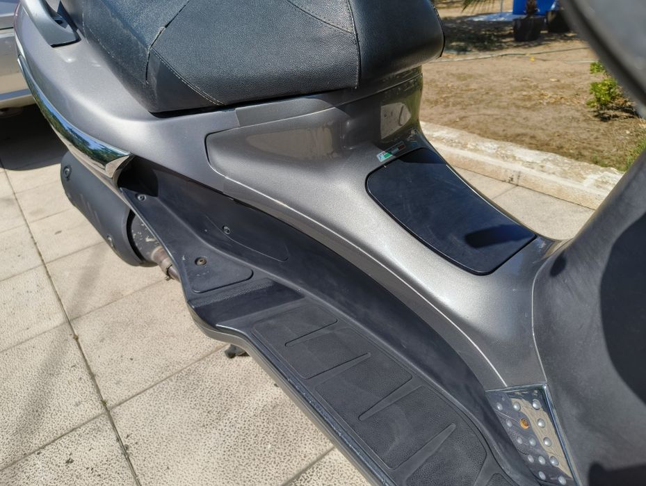 Piaggio X Evo 125