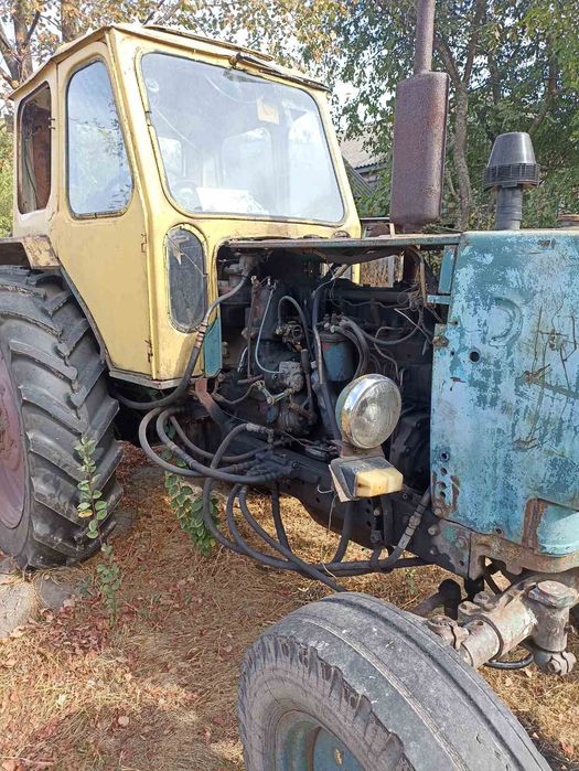 Продам трактор ЮМЗ 6