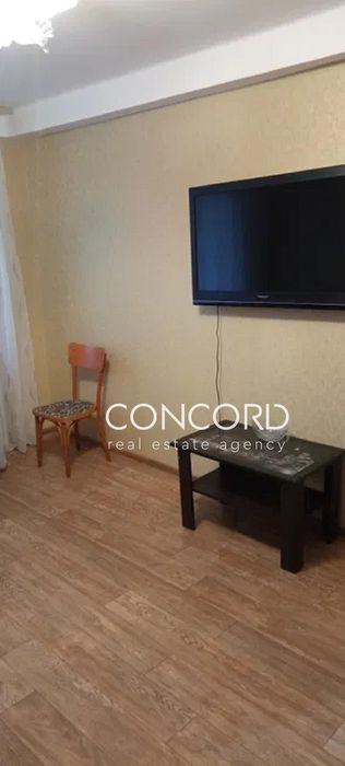 Метро Лісова, Чернігівська. Продам 1к Шолом-Алейхема вул., 19