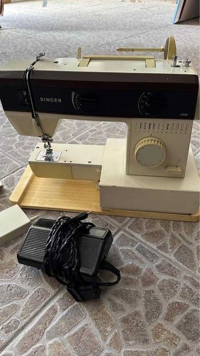 Máquina de Costura Singer Vintage Funcional