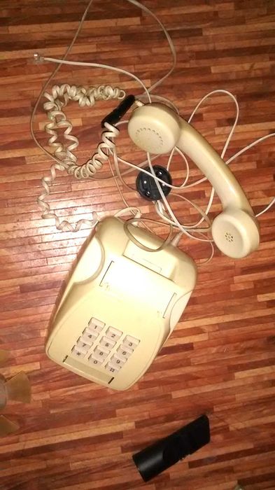 Телефон кнопочный и дисковый телефон, винтажные проводные