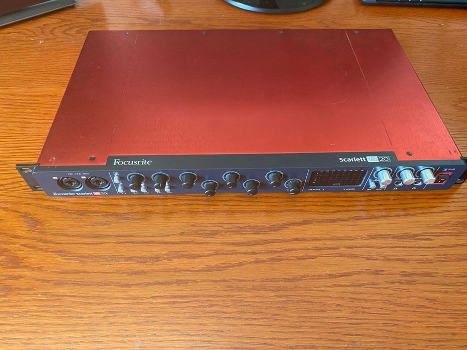 Focusrite Scarlett 18i20 1.ª Geração — Interface de áudio USB