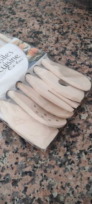 Kitchen Utensils425518924814755841