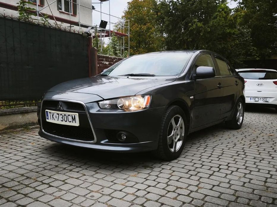 Mitsubishi Lancer