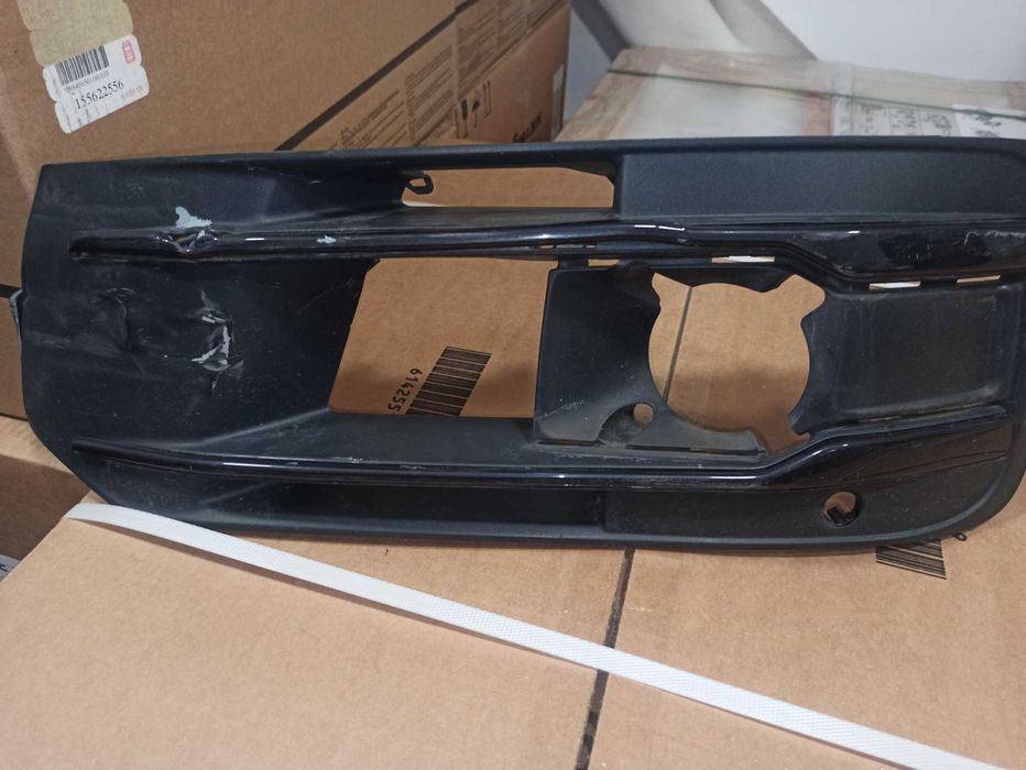 Декоративна/захисна накладка, бампер 4M0 807 681 AA EFA
