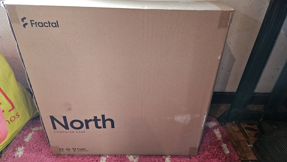 Caixa ATX Fractal Design North Mesh Charcoal Branca