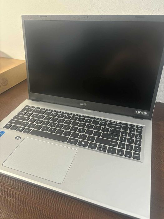 Laptop Acer Exstensa 15 i5-1334U/16GB/512/Win11 Srebrny