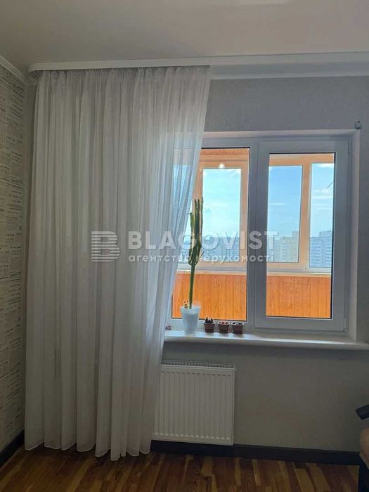 Продаж 2К квартири ст. м. Академмістечко 5 хв.пішого ходу.