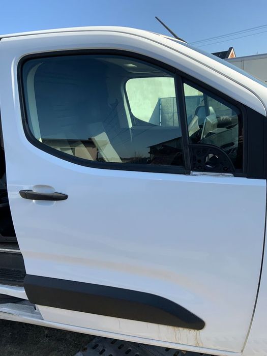 Drzwi prawe combo E partner IV berlingo IV proace city doblo