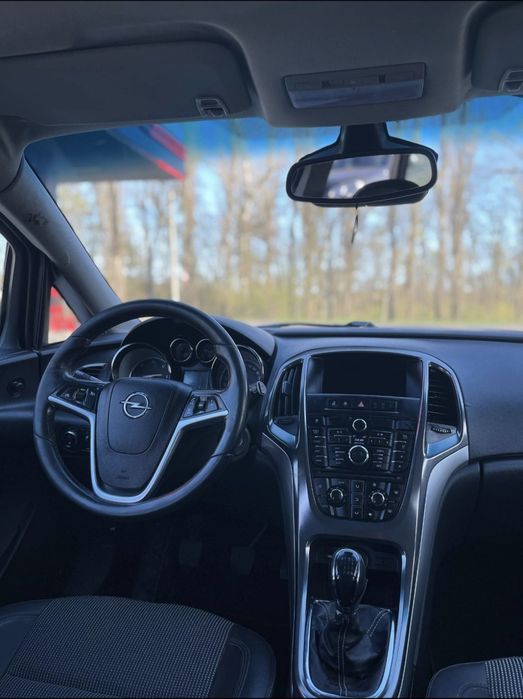 Opel Astra J Sports Tourer 1.7 CDTI