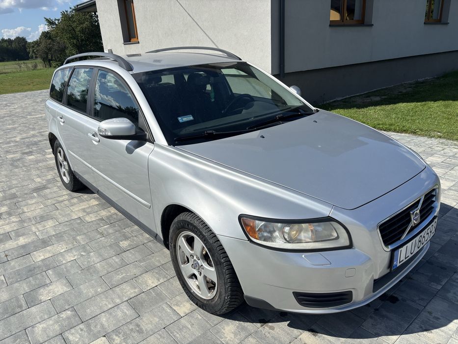 Volvo v50 lift  1.8B 2008r