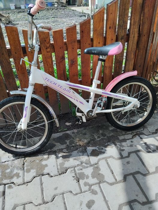 Велосипед для дівчинки 16 колеса